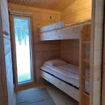 Uusi Hirsimoekki 7 Henkiloelle Willa Inari