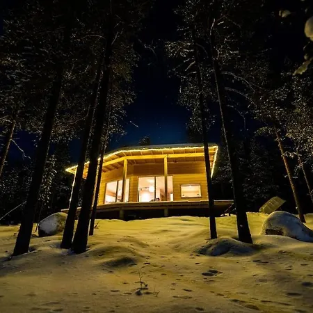 Uusi Hirsimoekki 7 Henkiloelle ヴィラ イナリ